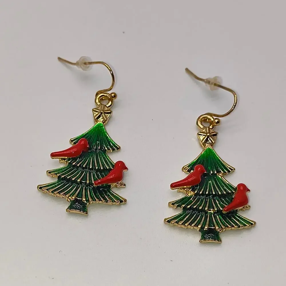 C 7 christmas tree earrings with